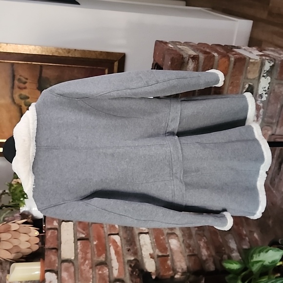 Athleta Reversible Faux Shearling Jacket Gray Cozy Fleece Coat Women’s - Picture 7 of 13